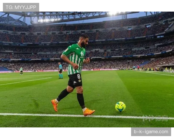 西甲新赛季前瞻：豪门备战策略与新援亮点引关注