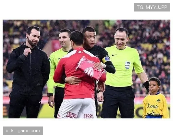 姆巴佩的权力之争:巴黎内部矛盾的升级,战术体系面临瓦解危机 姆巴佩的权力之争:巴黎内部矛盾的升级,战术体系面临瓦解危机